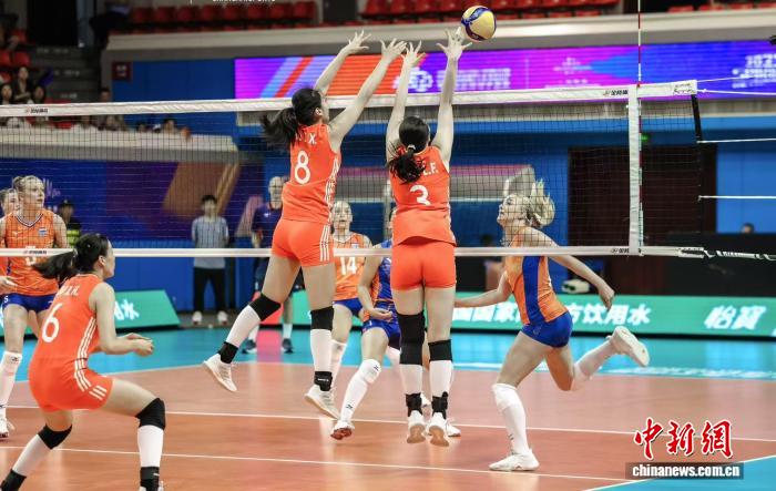 中国U21女队力克荷兰夺冠 首次问鼎明日之星排球