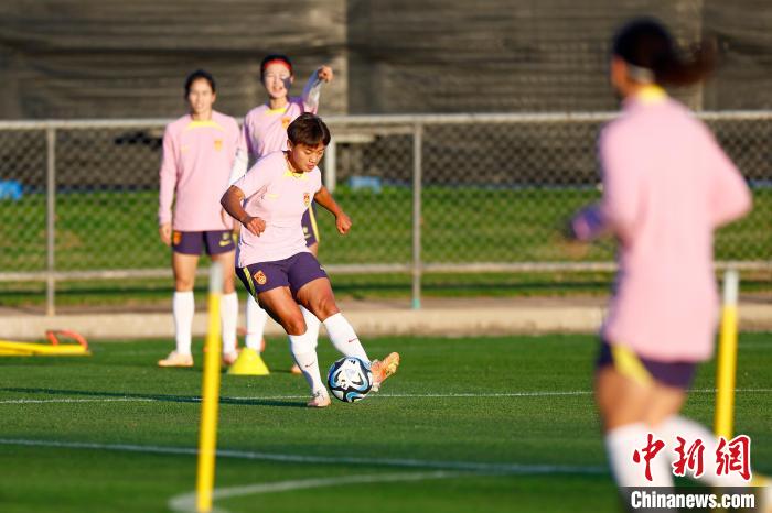 中国女足备战第二战：调整状态迎战海地队
