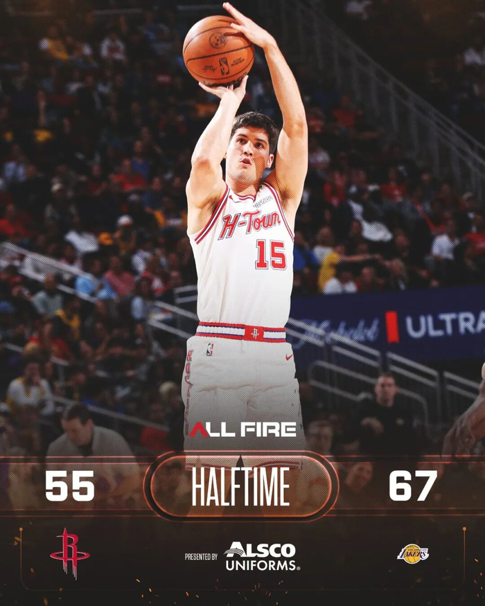 湖人逆转火箭申京复出助队赢球