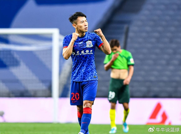 国足备战三月国际足联系列赛 周挺于汉超携手助