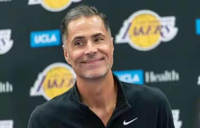 湖人伤病危机：詹姆斯缺席 东契奇与小里伤情牵