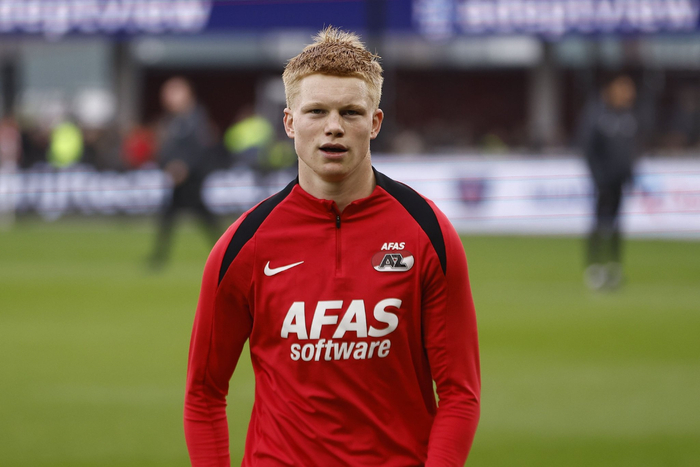 费迪南德力荐曼联签下斯米特 马奎尔续约彰显忠